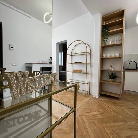 Bucharest City Center Apt Victoriei St Exteriér fotografie