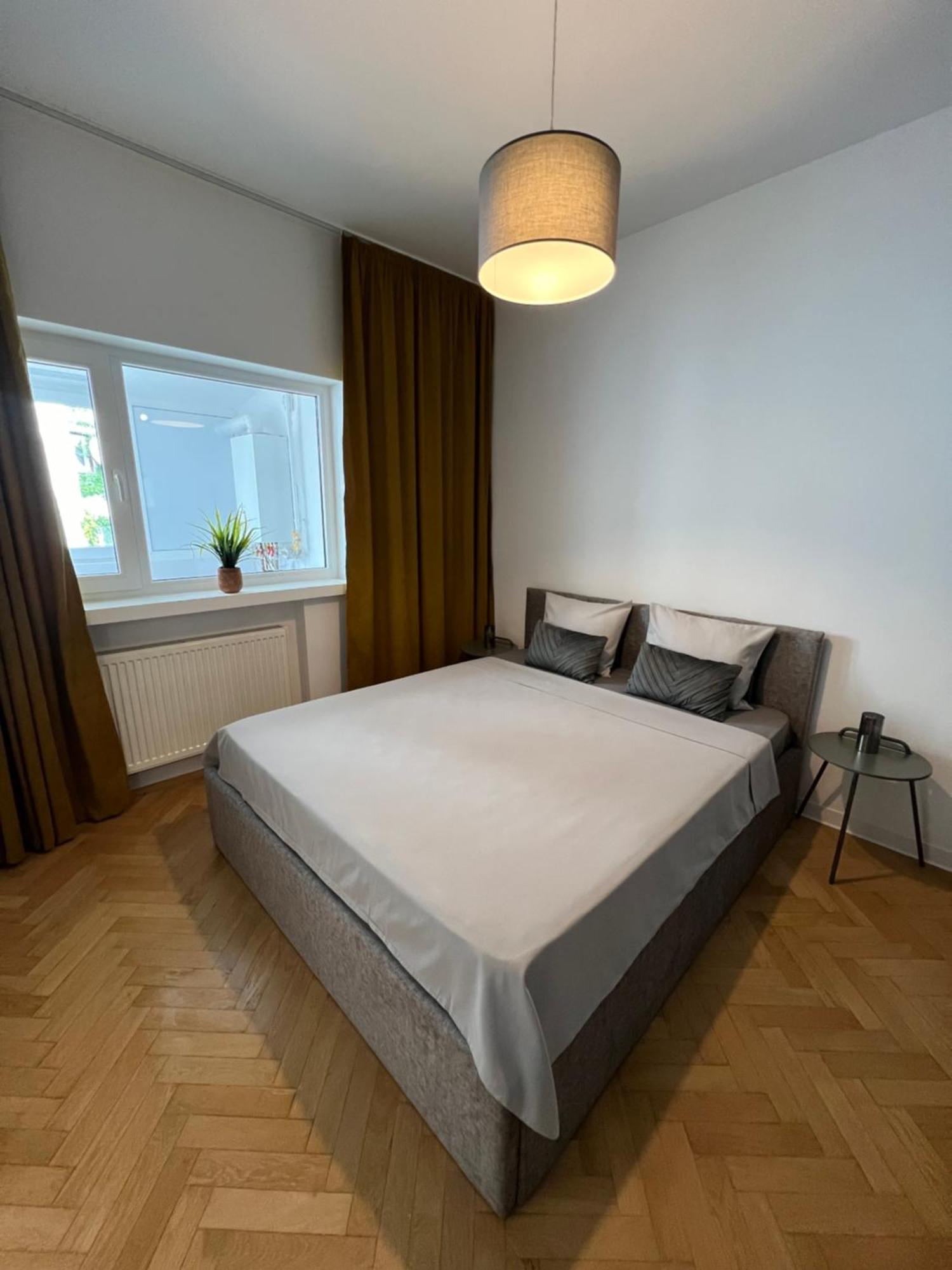 Bucharest City Center Apt Victoriei St Exteriér fotografie